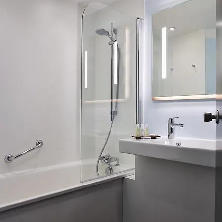 فندق Median Porte De Versailles باريس