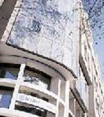 Otel Median Porte De Versailles 3*