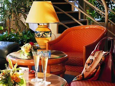 Hotell Median Porte De Versailles 3*