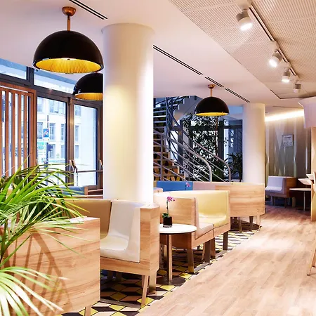 Median Porte De Versailles Hotell Paris