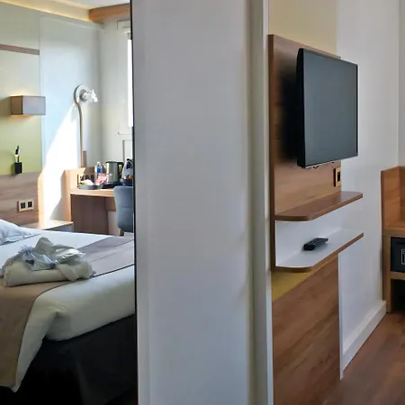 Median Porte De Versailles Hotell 3*