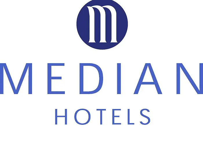 Hotel Median Porte De Versailles Parigi