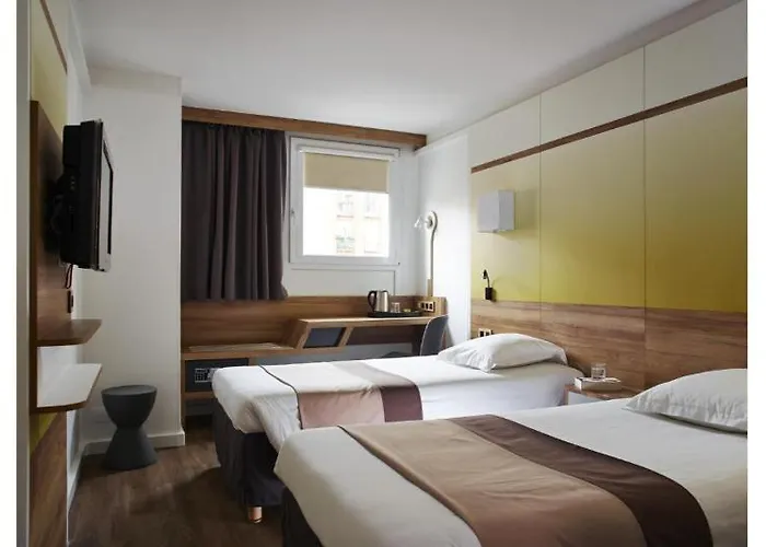 Median Porte De Versailles 3* Parijs