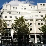 Median Porte De Versailles 3*