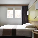 Hotel Median Porte De Versailles 3*