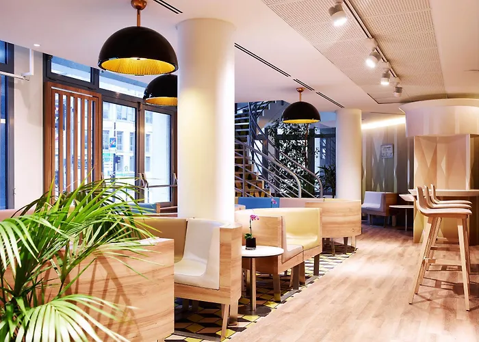 Median Porte De Versailles Hotel Paris