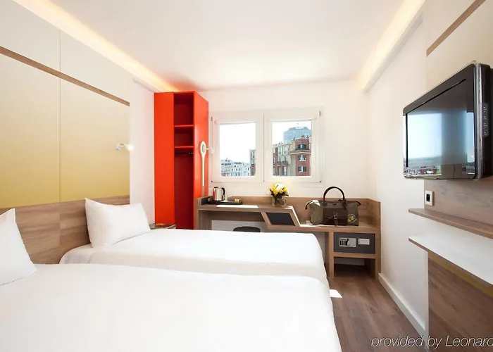 Median Porte De Versailles Hotel 3*