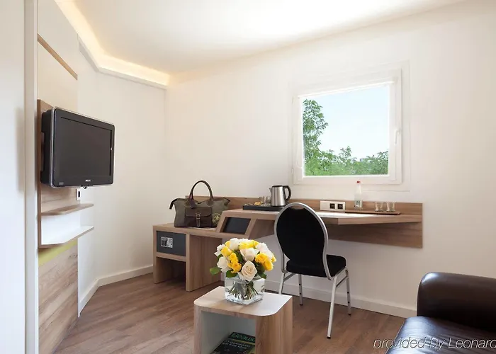 Median Porte De Versailles Hotel 3*