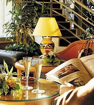 ホテル Median Porte De Versailles