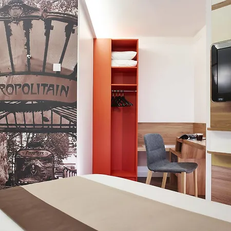 ホテル Median Porte De Versailles パリ