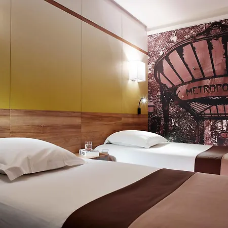 Median Porte De Versailles 3* パリ