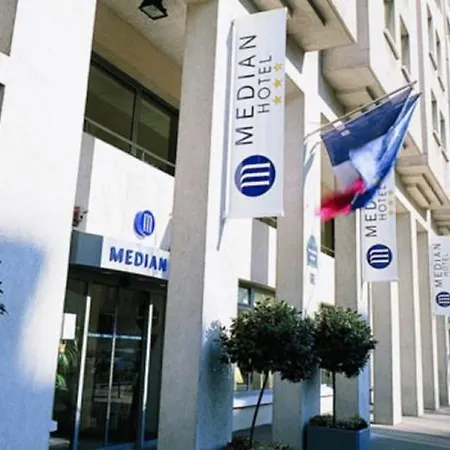 Median Porte De Versailles ホテル 3*